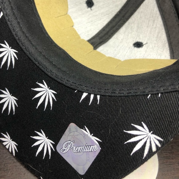 Baseball Cap - Picture 4 of 7